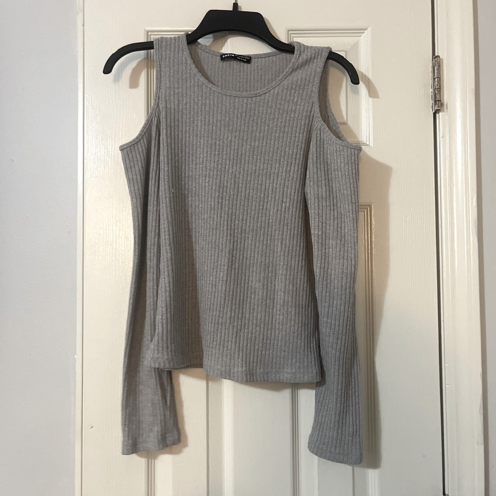 (2) paid of SHEIN tops black & grey